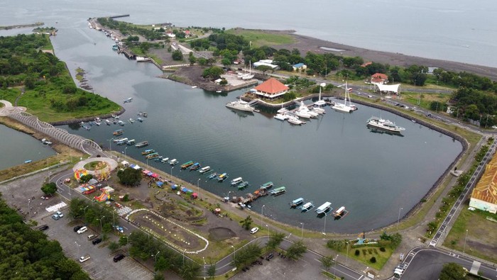 Kapal Asing Singgah di Banyuwangi, UMKM Lokal Panen Rezeki!